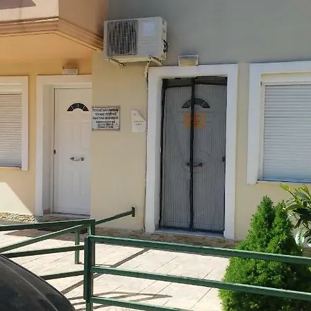 Penevi Guest House *