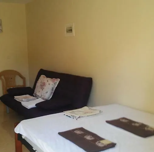 пеневи 公寓 *